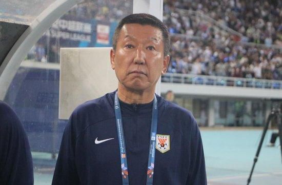 美女的奶